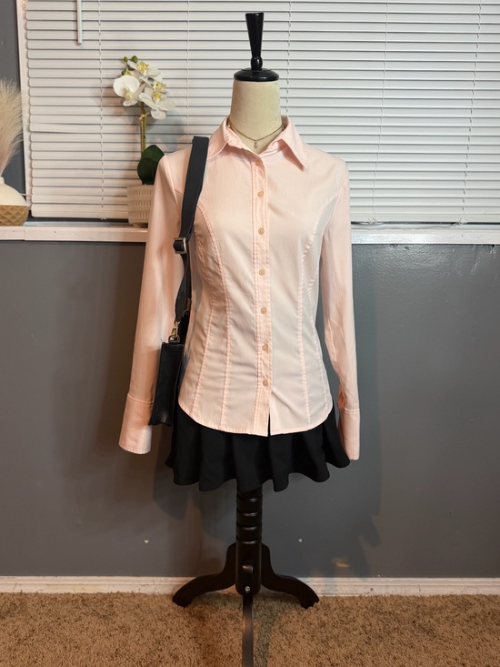 Express Tops - Express Stretch Pink Fitted Button Down Shirt Size 4 Y2K Blouse Office Siren